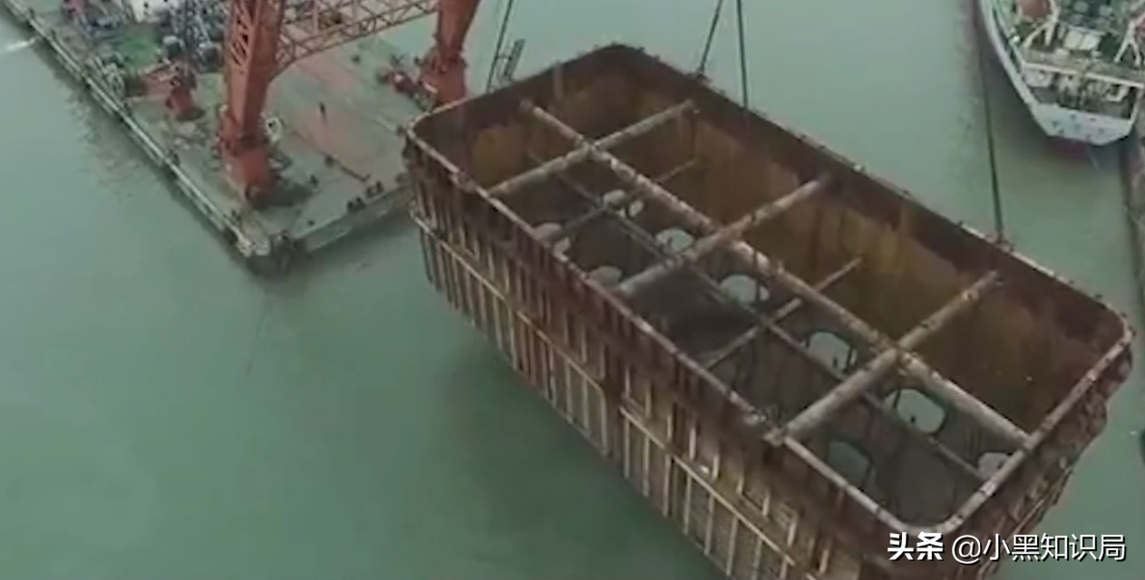2013年，中国斥资147亿，派出4万人奔赴台湾海峡，建设平潭大桥