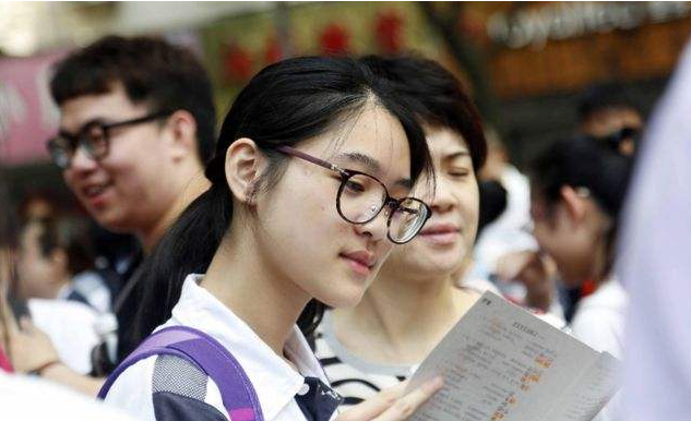 美术生66分试卷火了，考试分数有下限，考生作品没有下限