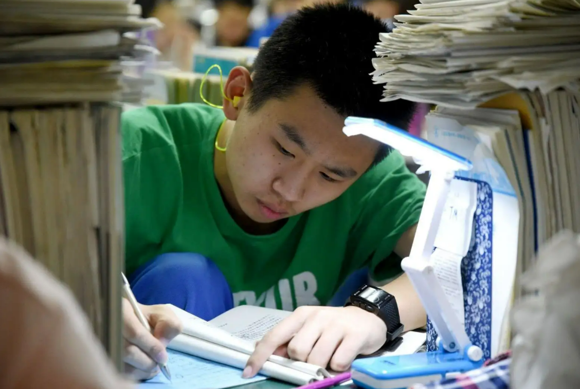 高中走“单招”上大学，是机遇还是陷阱，资深班主任：需权衡利弊
