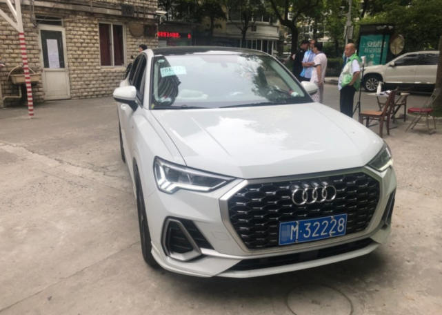 29.7万提了辆奥迪Q3 Sportback，用车一个月，真实驾驶感受