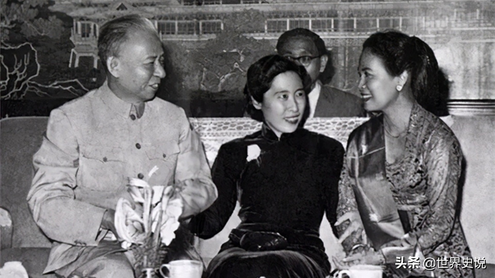 毛主席挚友，刘少奇挚爱，传奇女性王光美：走过了怎样的一生