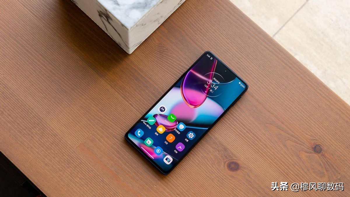 3nm芯片公布，摩托罗拉edge X40首发，跑分破120万