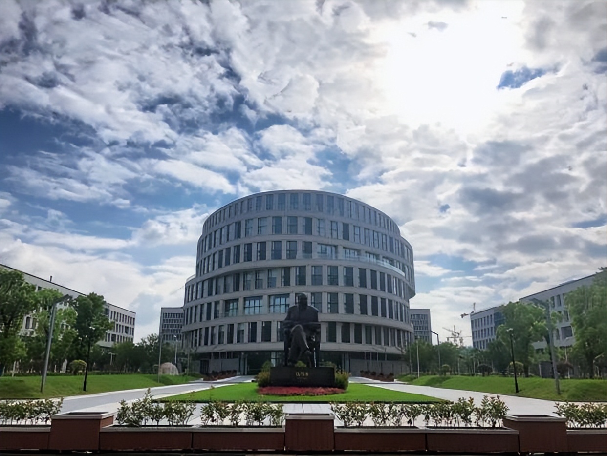 推开“三扇窗”，揭开上海大学的绝佳美景！每一帧都是画，美出新高度！