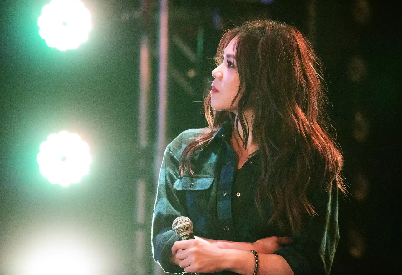 这是颁奖还是开业？金曲奖艺人造型齐翻车，现场变成乡村大舞台？