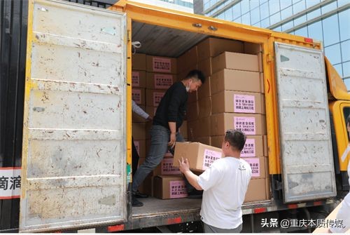 绿叶调配米、面、蔬菜生活物资驰援上海虹口区