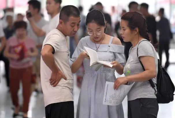 湖南很低调的二本高校，就业率很可观，毕业生60%成为公务员