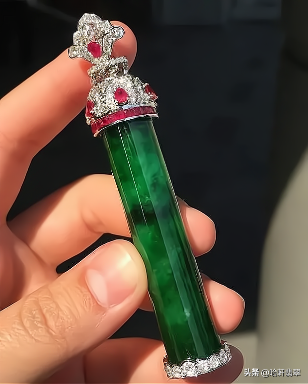 翡翠界另类豹纹诱惑 花青种 成为各大珠宝奢侈品牌的心头爱 天天看点