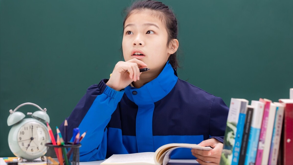 讨厌老师，因此影响学科成绩，克服不了情绪，怎么办？