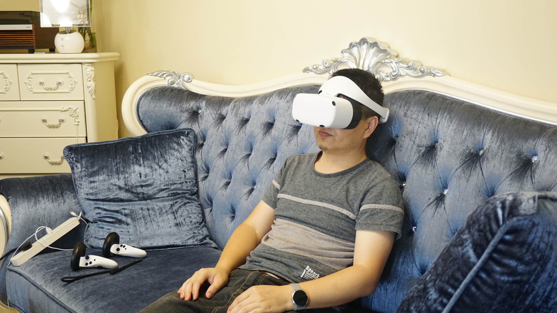 开启元宇宙大门，奇遇Dream Pro VR一体机
