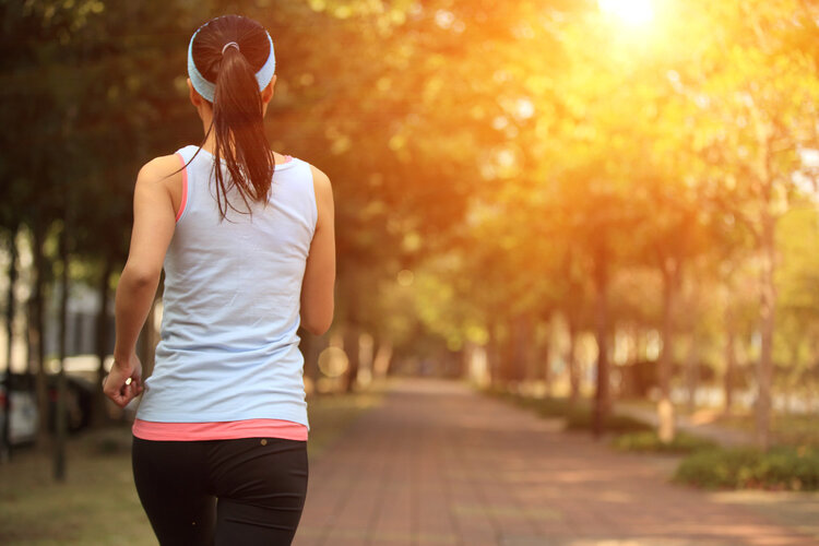 健美皇后马华：41岁事业顶峰时，患上急性白血病，半年后病逝