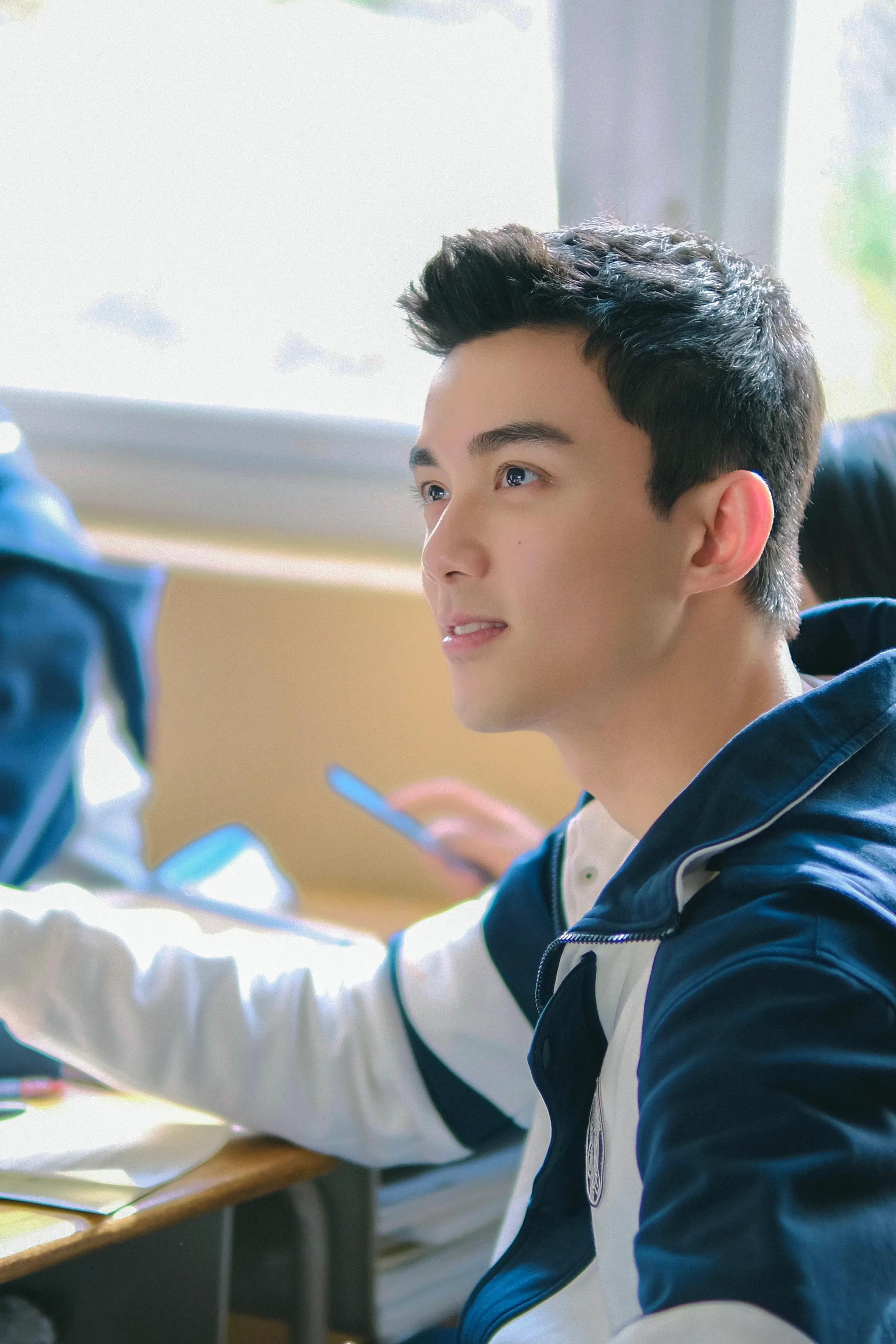 吴磊 | 少年和盛夏