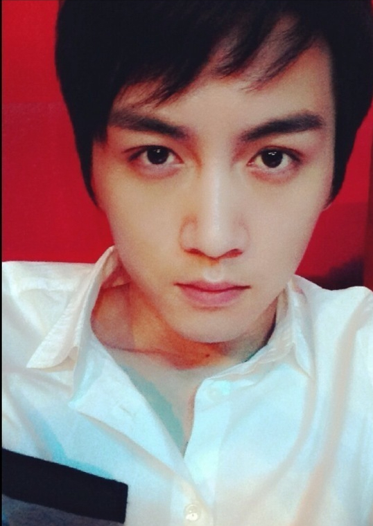 公子哥陈晓：那个娶了白月光的“顾千帆”，为何眼里失去了光？