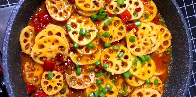 鱼肉是癌症的“发物”吗？医生提醒：应该撤下餐桌的，是这5物