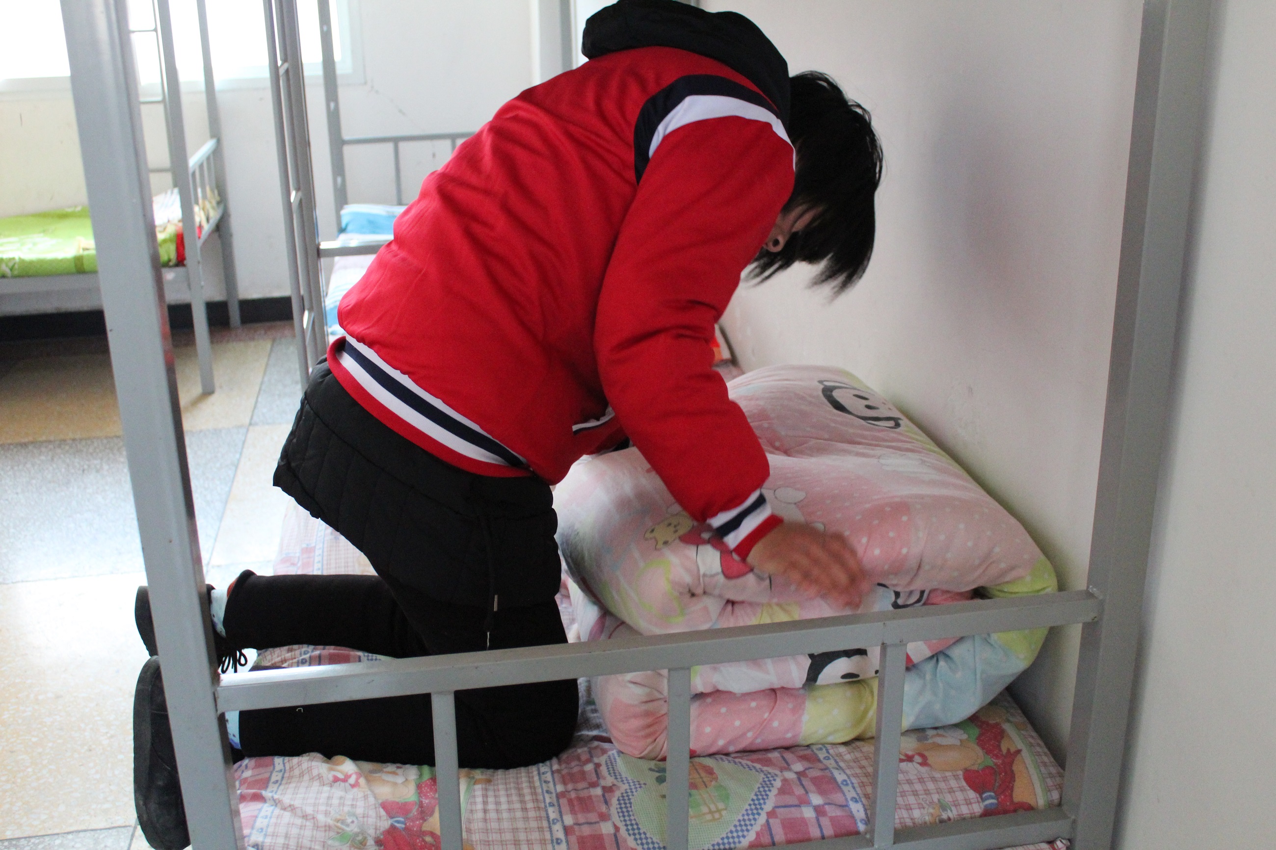 强化养成教育，提高生活技能