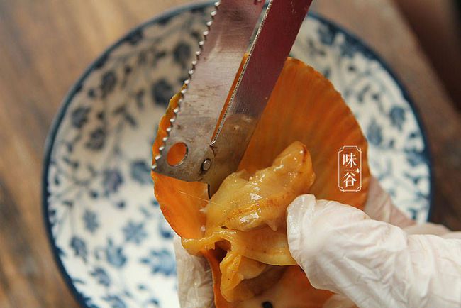 年夜饭上这道蒸菜，8分钟搞定，简单省时又省力，味道鲜香人人夸