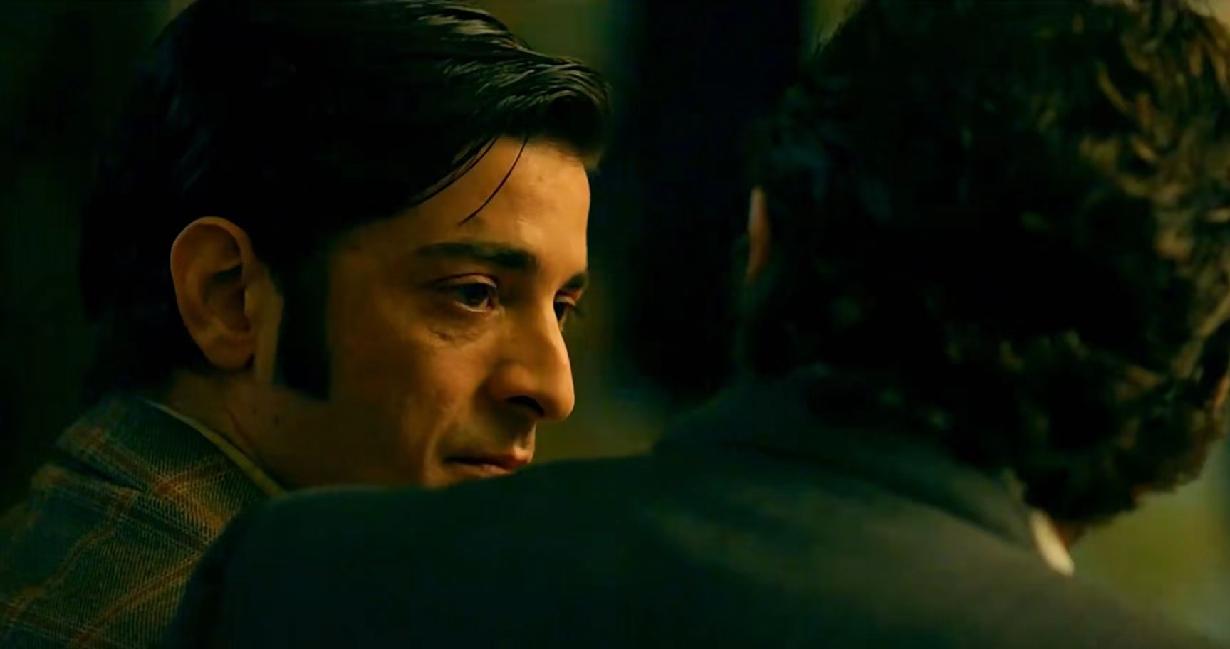 《谜一样的双眼》：与杀妻凶手无交流一起生活了25年，男子：复仇