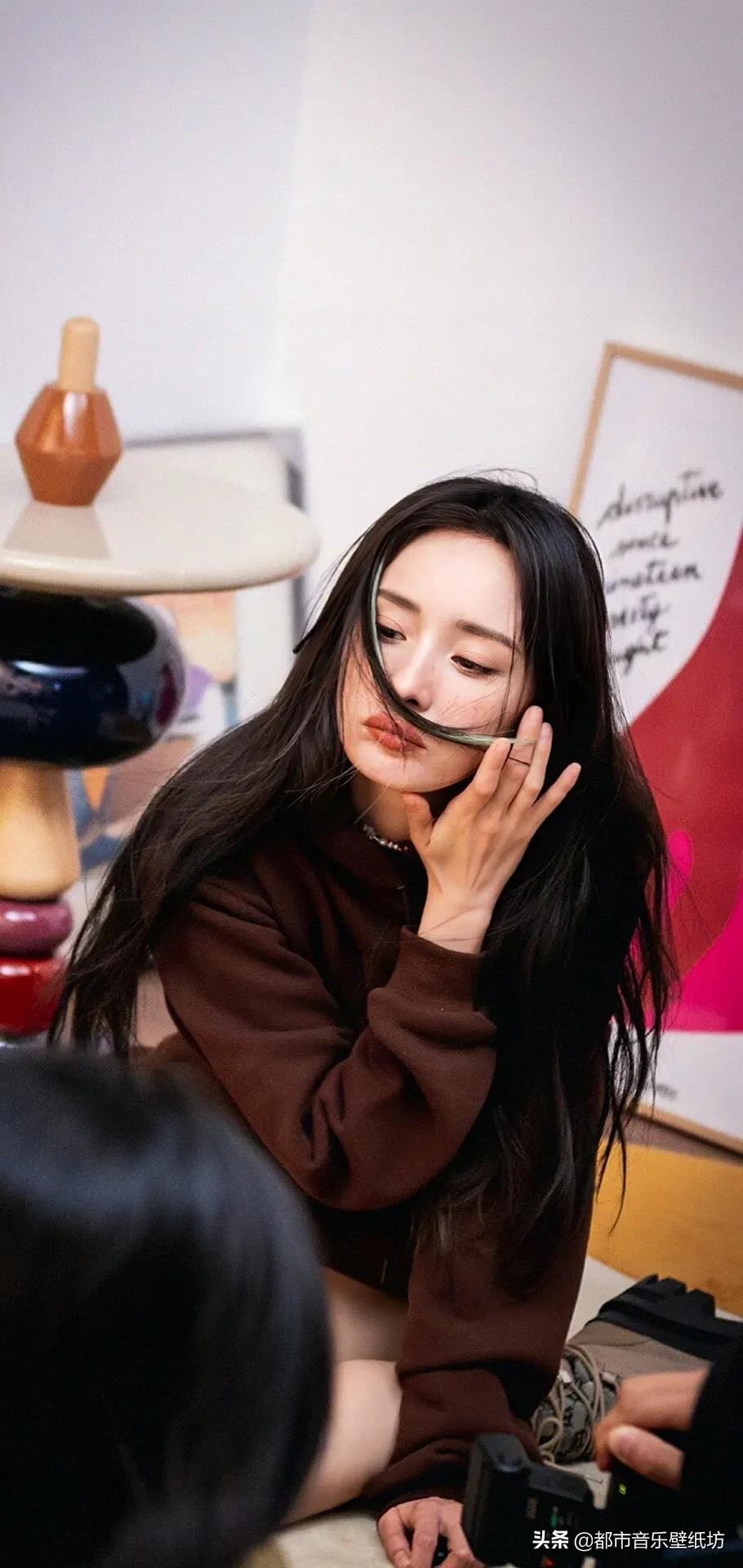 杨幂高清时尚穿搭美图壁纸精选