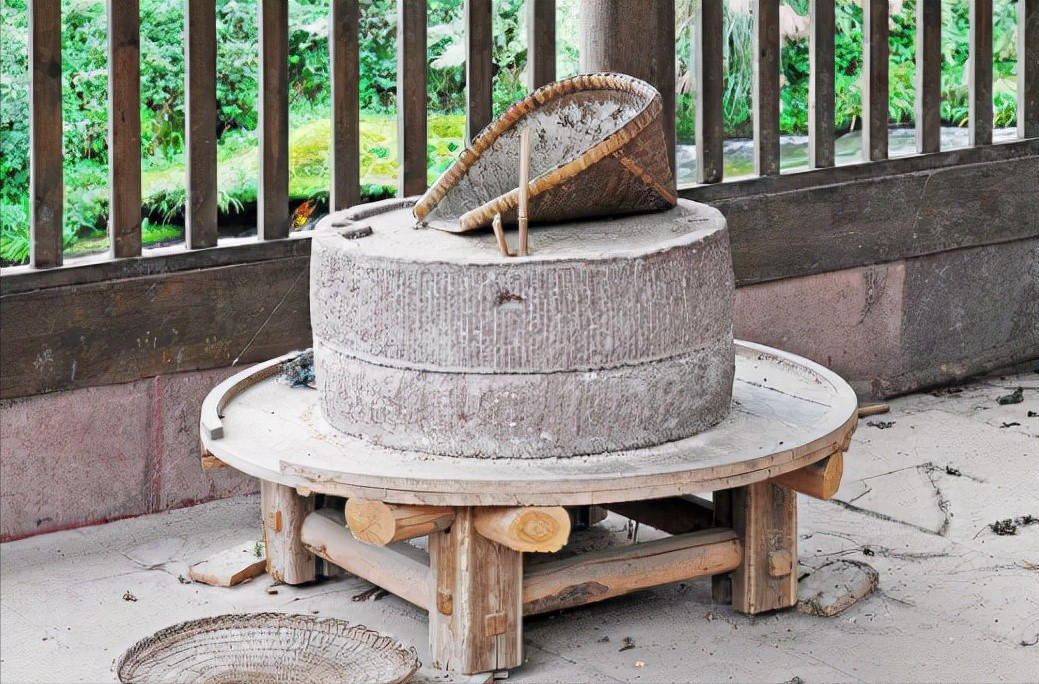 风车 用来给粮食除杂用的农村老物件8,石磨 农村人用石磨磨豆腐用的