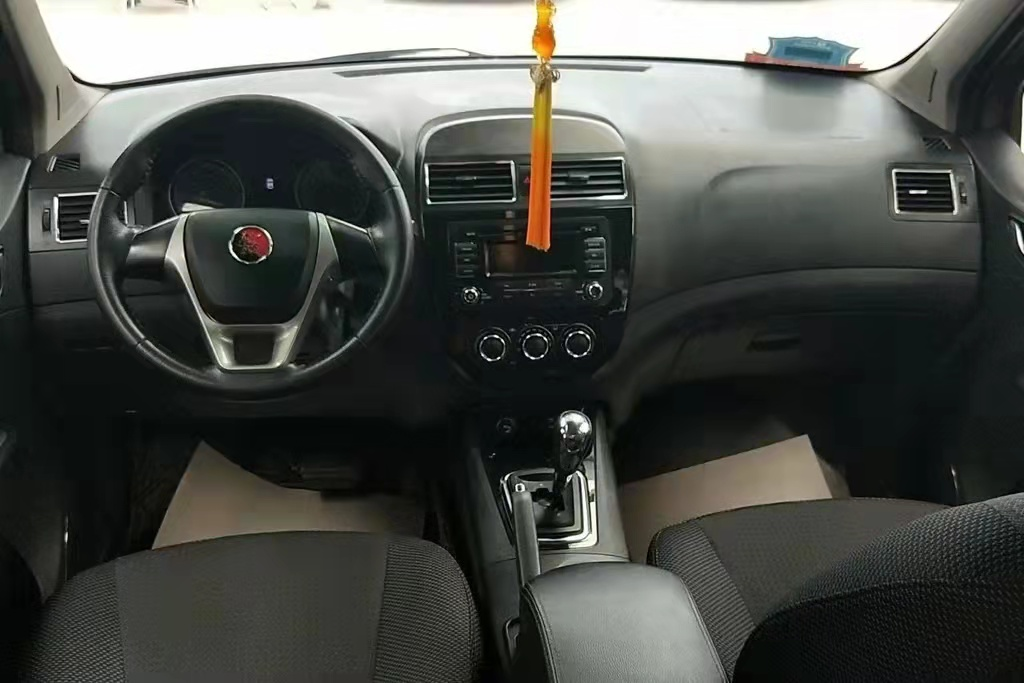一万块钱可以买到的二手车，用车成本低