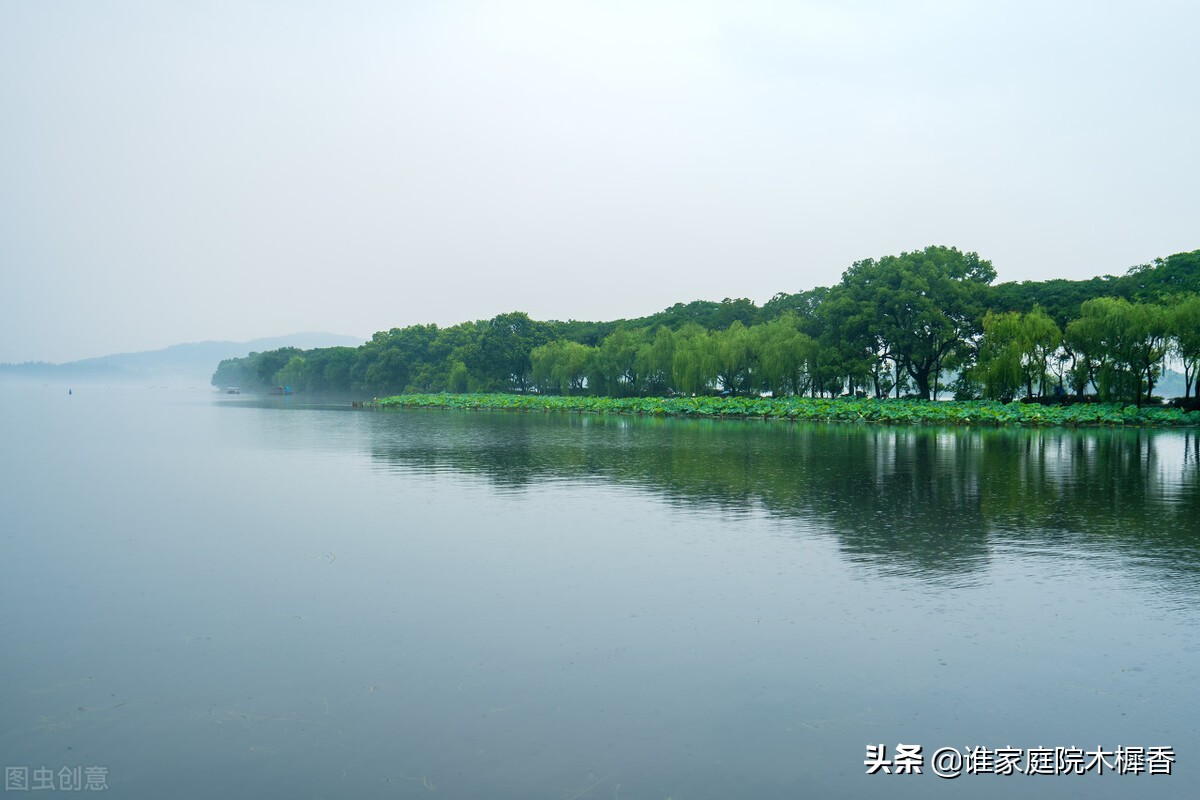 苏轼雨中泛舟西湖，天晴后写下两首诗，被评为西湖最美的评语