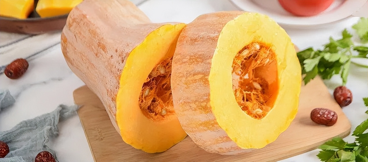 反酸、烧心吃花生管用吗？医生：尝试这3种方法或让胃变得舒服些