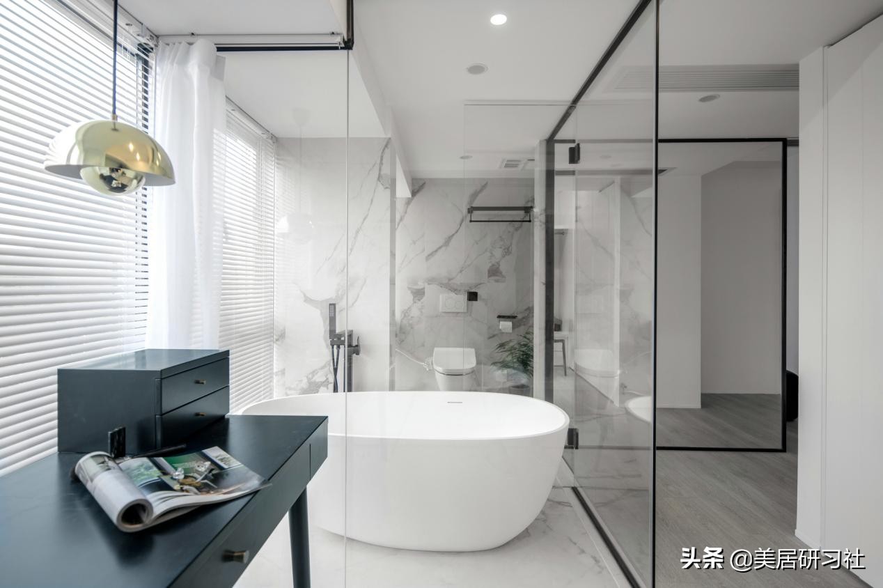 深圳80后女生的不婚生活，独居195㎡房子，全屋极简治愈，好羡慕