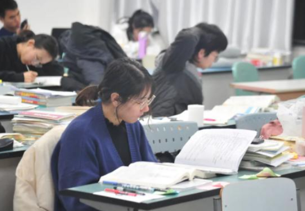 英语“四六级”考试要变难了，符合条件也未必能考，你在其中吗