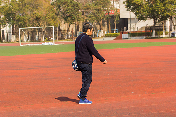 人睡着的时候，癌症也会睡着吗？惊人发现：人睡着时，癌细胞会醒