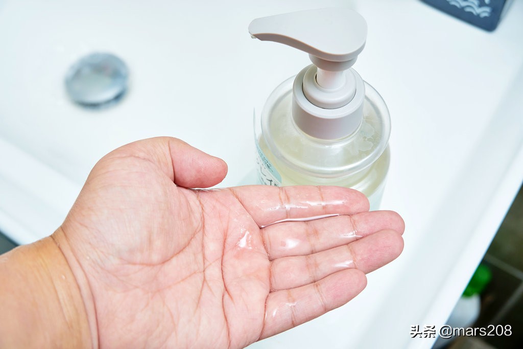 加班熬夜到头秃？6款防脱洗发水真实体验，告别油头，拯救秀发