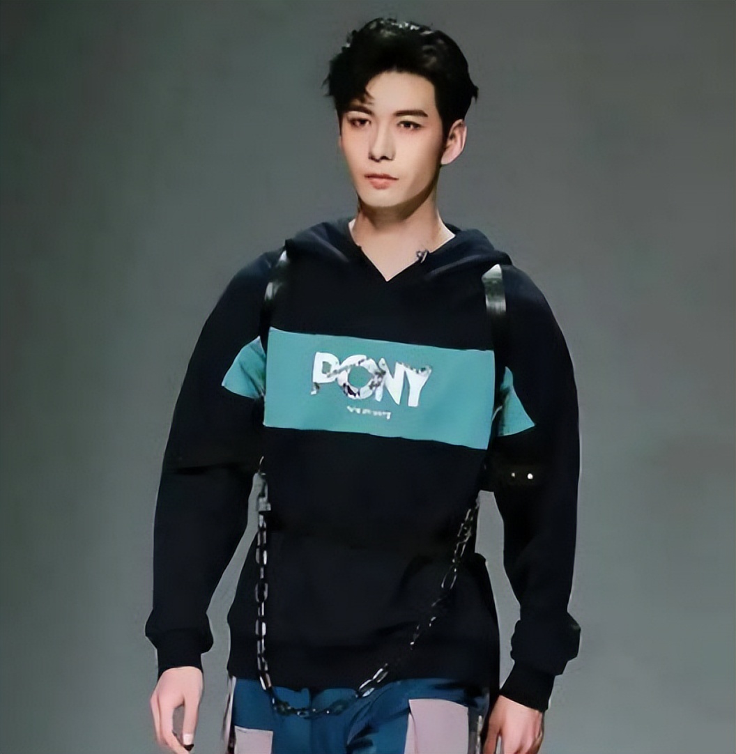 身高超185的10位男星，个个“鹤立鸡群”，不用自欺欺人谎报身高