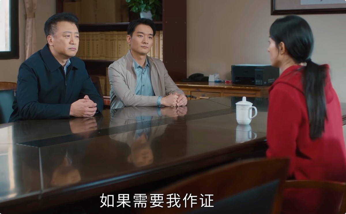 闫妮同学李至强：演完《突围》再演《幸福到万家》，换张脸没认出