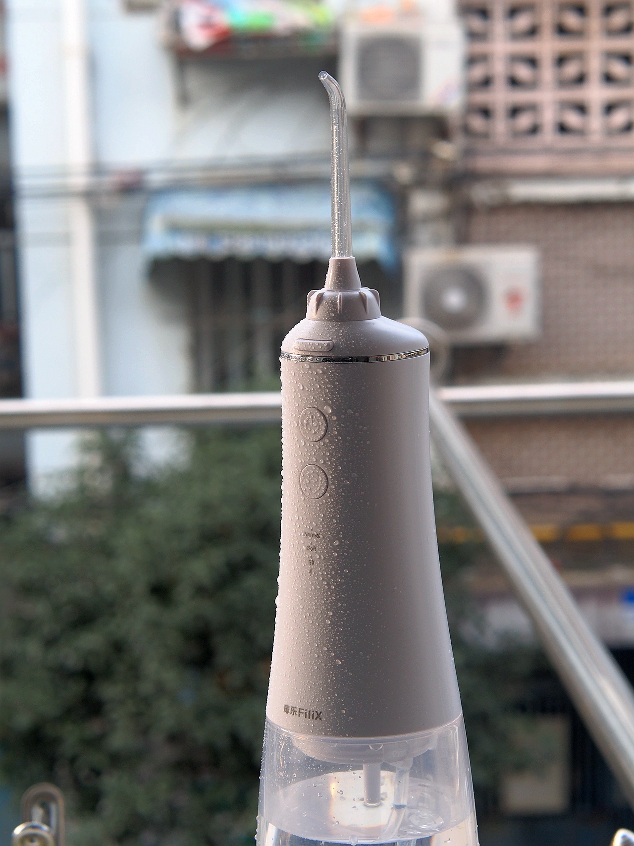 扉乐Sii冲牙器评测体验，你需要不伤牙的冲牙器在这里