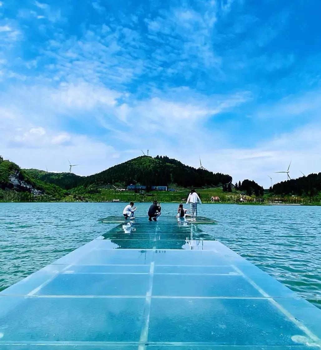 「散文诗」蓝天湖水映蓝天