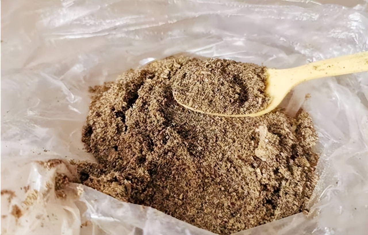 2015年四川小伙参军尿检呈阳性，后了一句话，牵出一桩食品大案