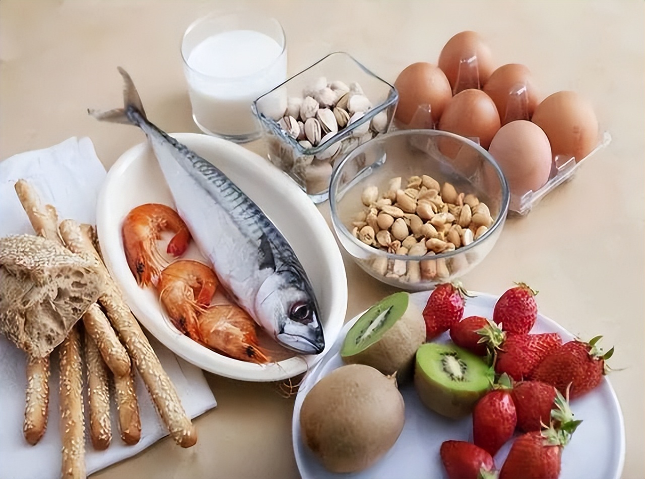 出现这4个症状，可能是“脑供血不足”，提醒：越早做这2件事越好