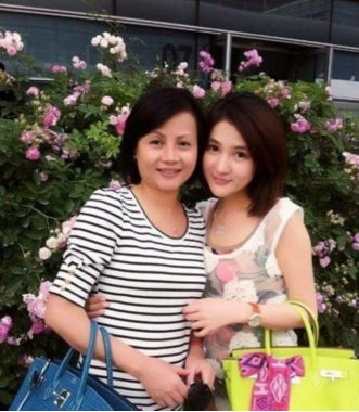 郭美美悲剧人生始作俑者，是她亲妈郭登峰