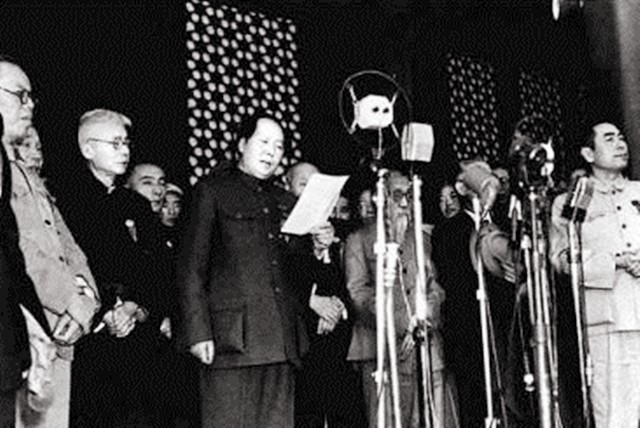 1955年授勋前夕，主席和总理一致认可他来主持典礼，他是谁？