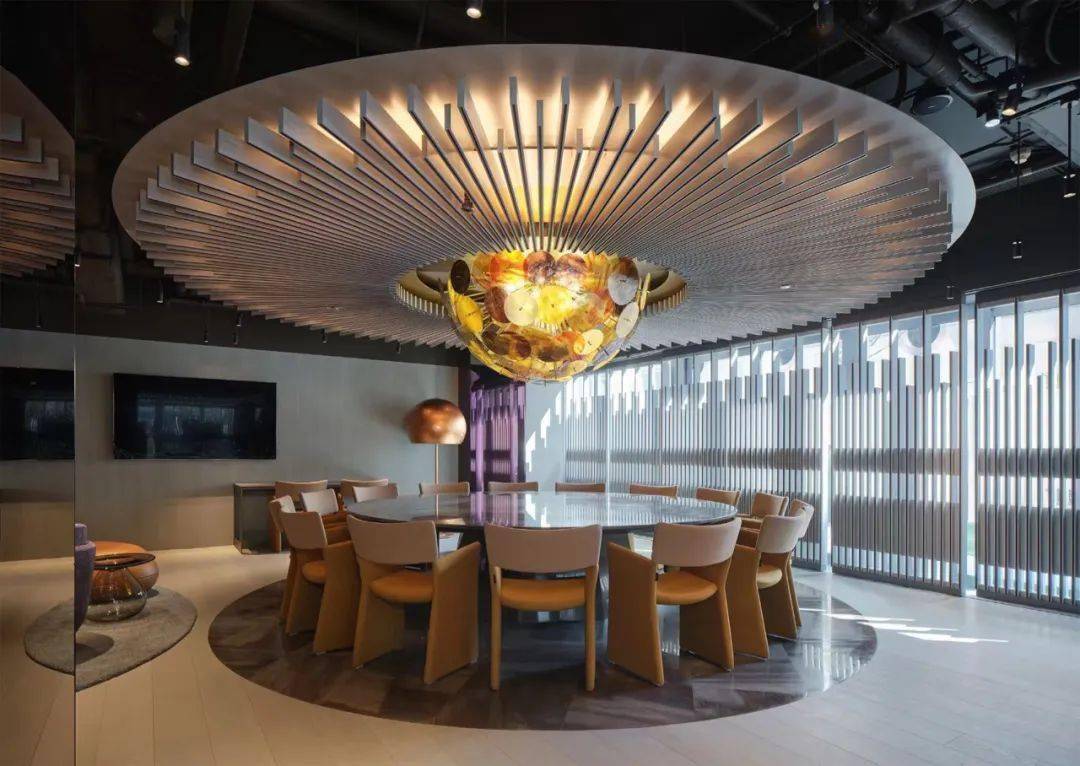 29次提名奥斯卡的张叔平，横跨电影美术、服装、室内的设计奇才