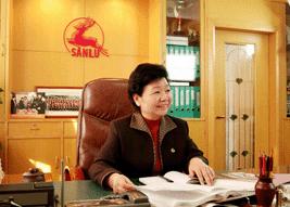 14年前祸害30万婴儿的毒奶女王，三鹿董事长田文华如今怎么样了？