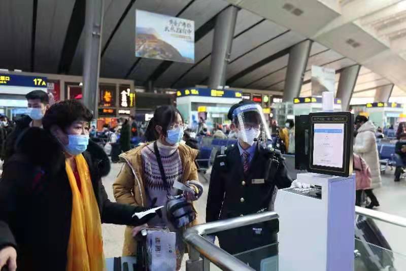 中铁北京南站：元旦小长假31日开始将开行列车218对