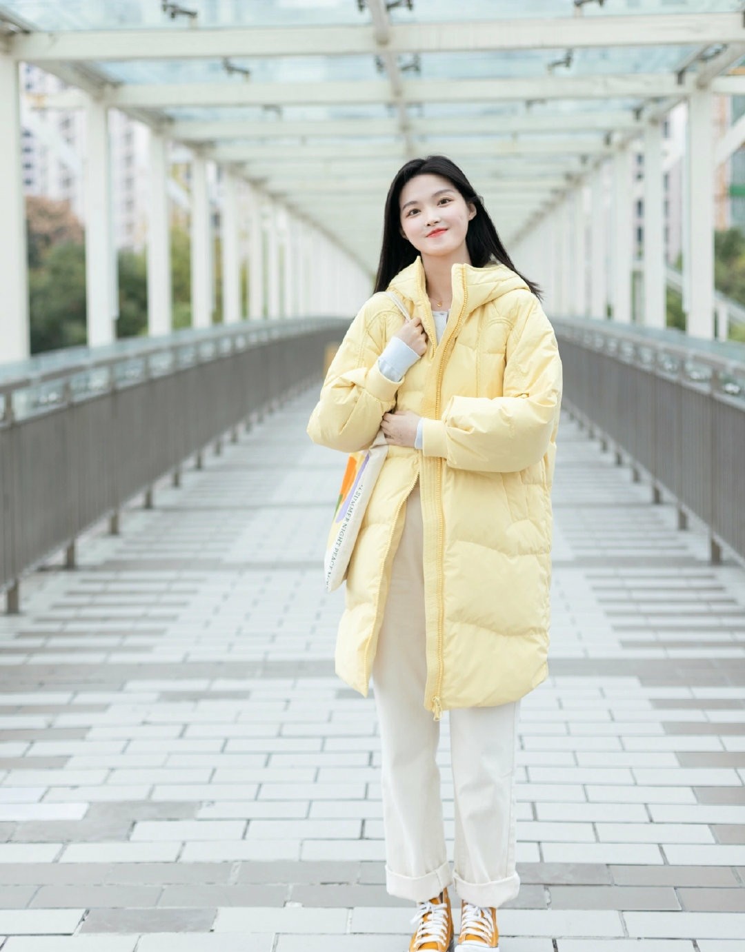 清秀文艺女孩时尚复古穿搭，这几种搭配方法，一定要学起来