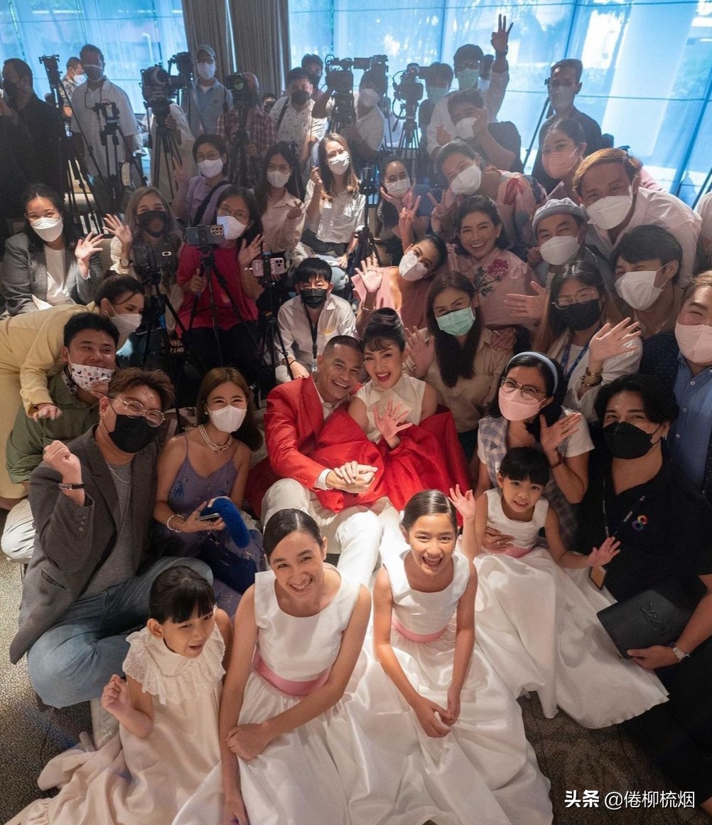 泰星Pancake大婚：会一直照顾彼此，让每一天，每一分钟都有价值