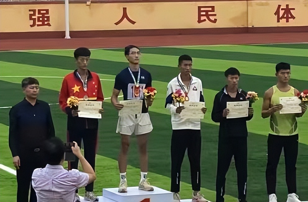 沾沾喜气！北大单招体育400米超人，体测、文化课双第一锁定北大