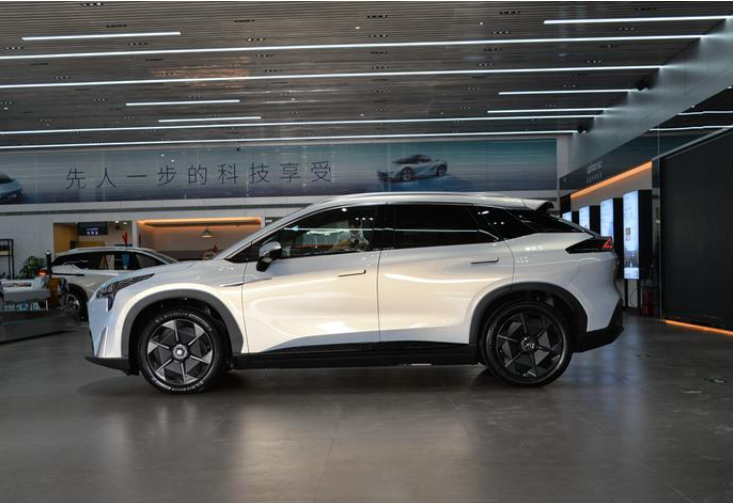 续航里程超1000Km 这款纯电车型完美解决里程焦虑 仅售28.66万起