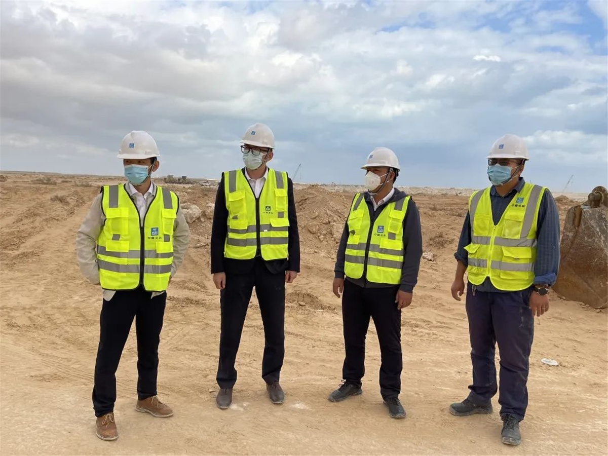 我为群众办实事——中建土木公司将关怀和慰问送到海外员工心坎上