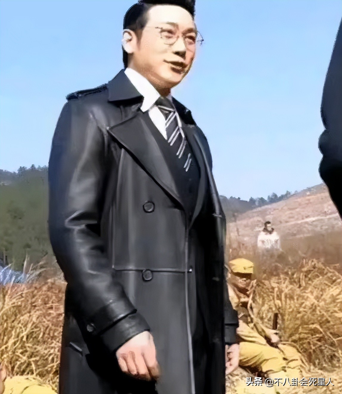 内娱新晋“发面馒头”，肿胀僵硬没眼看，让动脸前辈们自愧不如