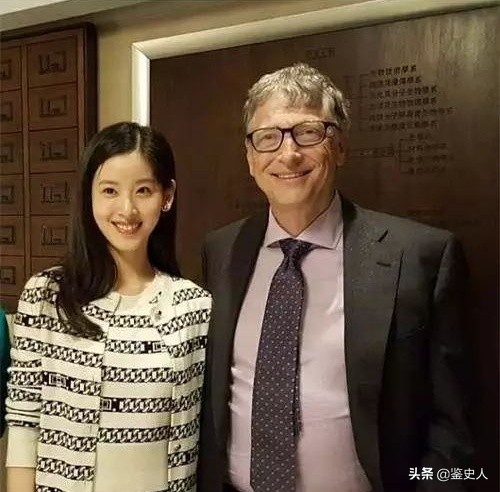 刘强东“背后的三个女人”：除了章泽天，另外两个也是京东的贵人