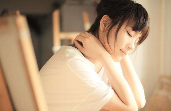 想要撩动女人的心，别再说“我爱你”，换成这些话更有效