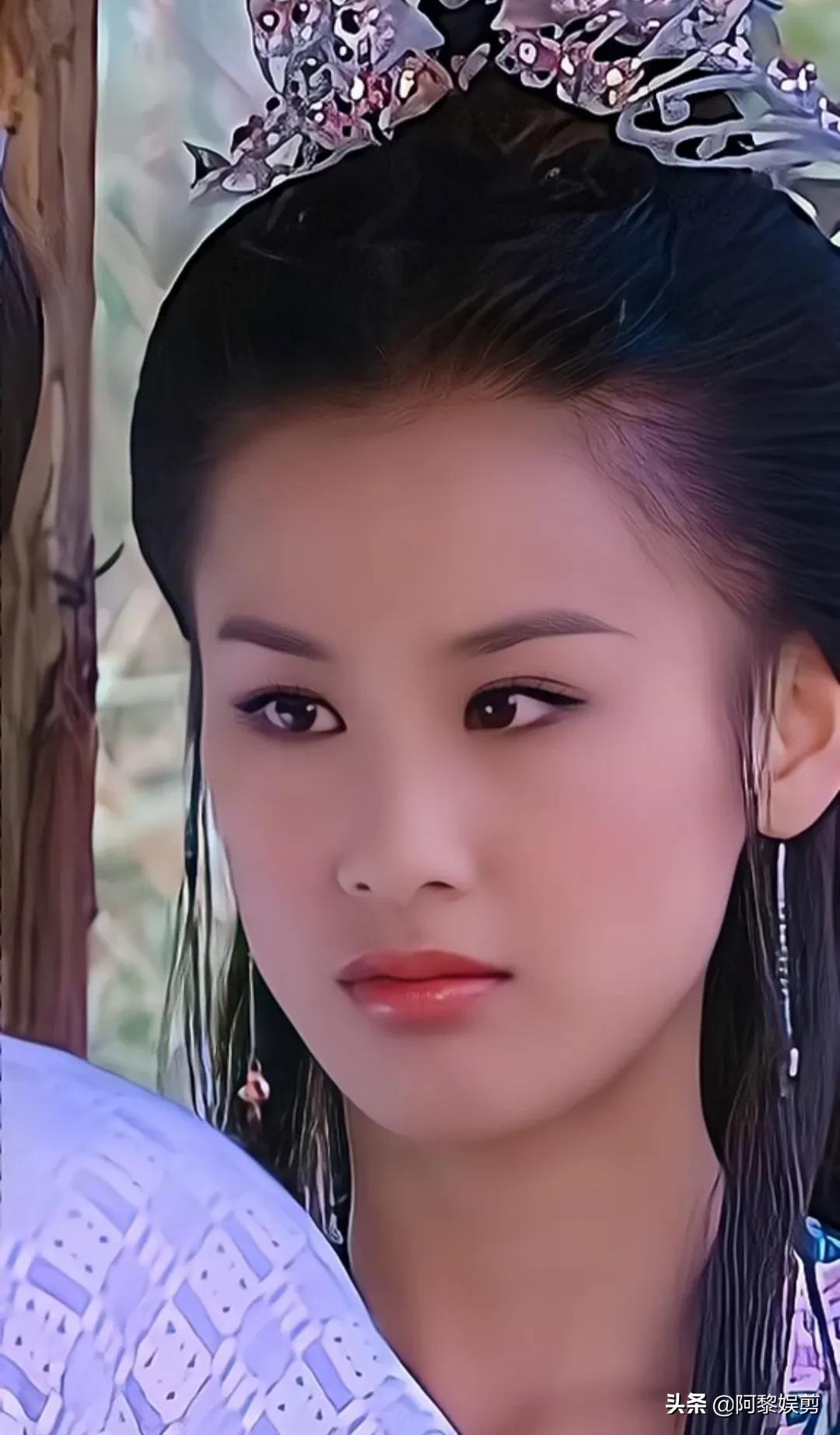 黄圣依年轻时真漂亮