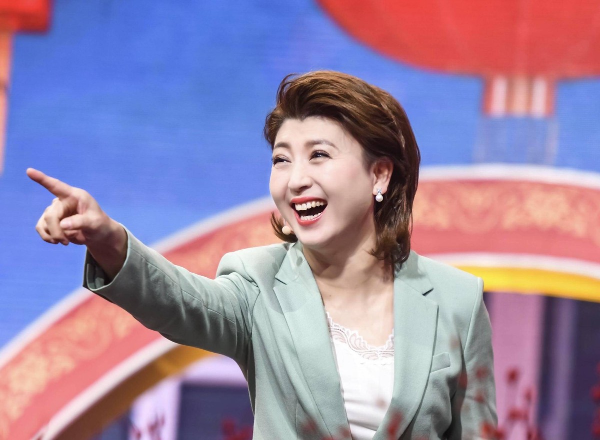 闫学晶:45岁又做妈,继女和儿子的话让她心安,余生和小女儿为伴